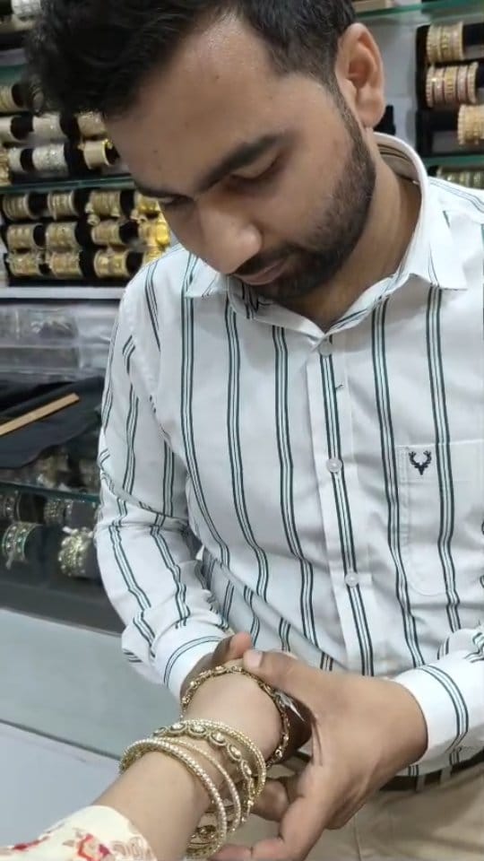 Post 6 by Dr Jatin Prajapati on Instagram (video)