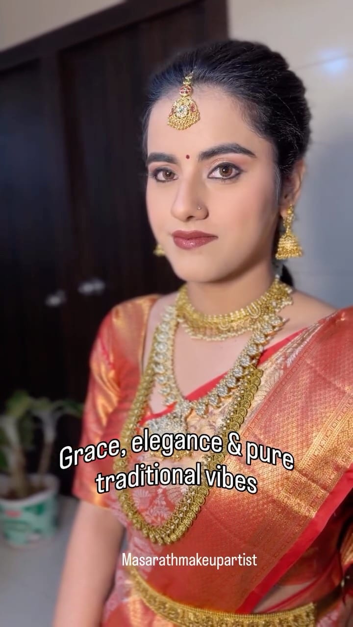 Post 6 by Masarath Makeup Artist on Instagram (video)