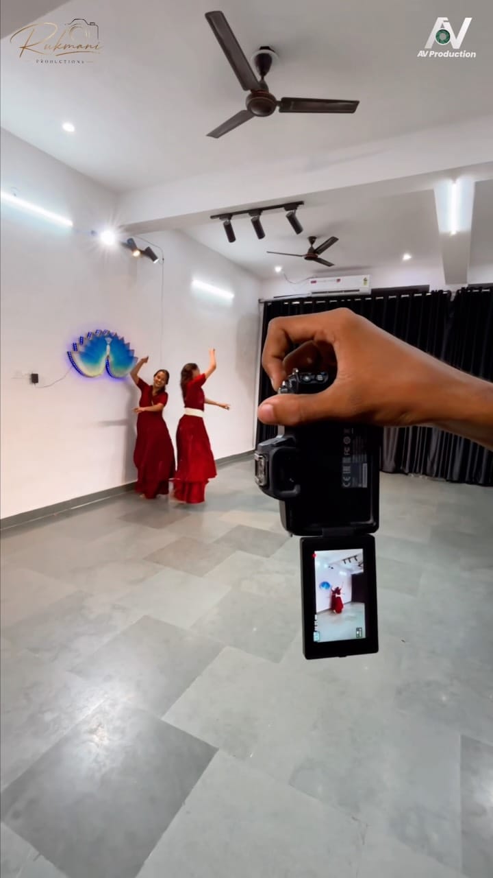 Post 4 by The Tripti Bundel on Instagram (video)