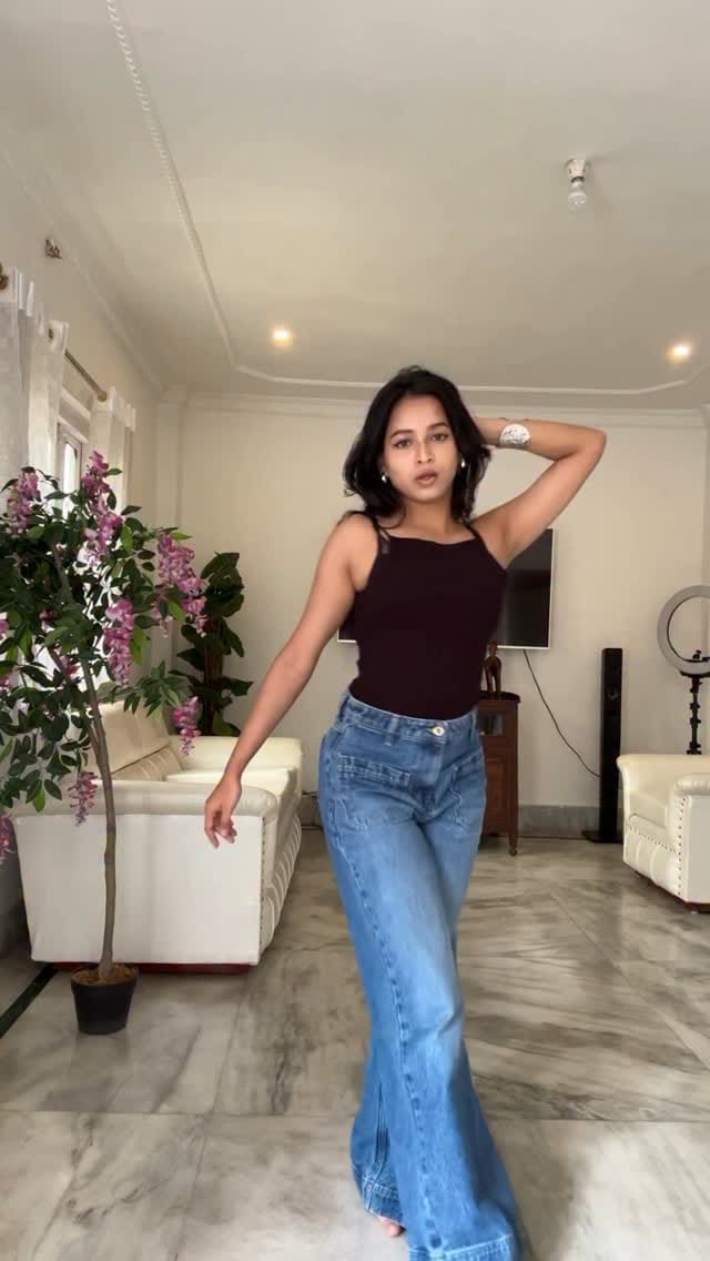 Post 9 by Aaria Banerjee on Instagram (video)
