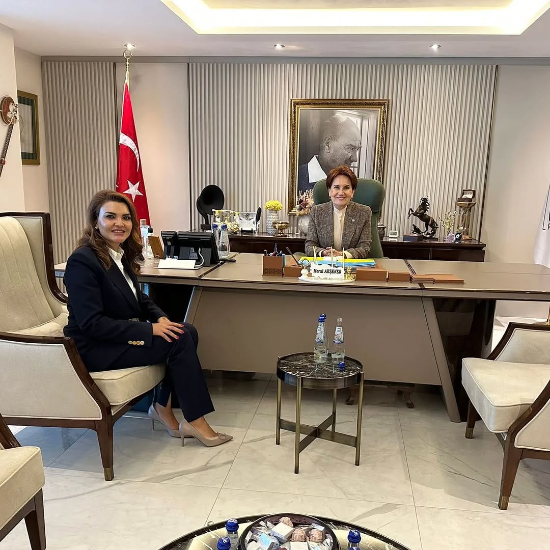 Post 9 by Ayşen Kurt on Instagram (image)