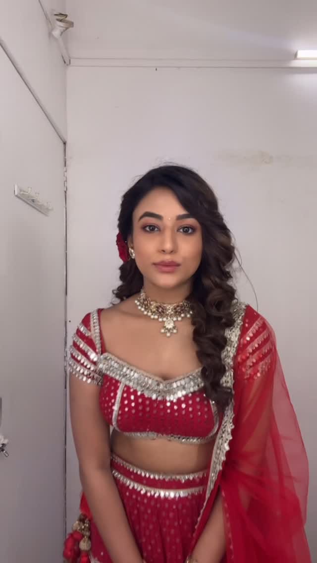 Post 6 by Taneea Rajawat on Instagram (video)