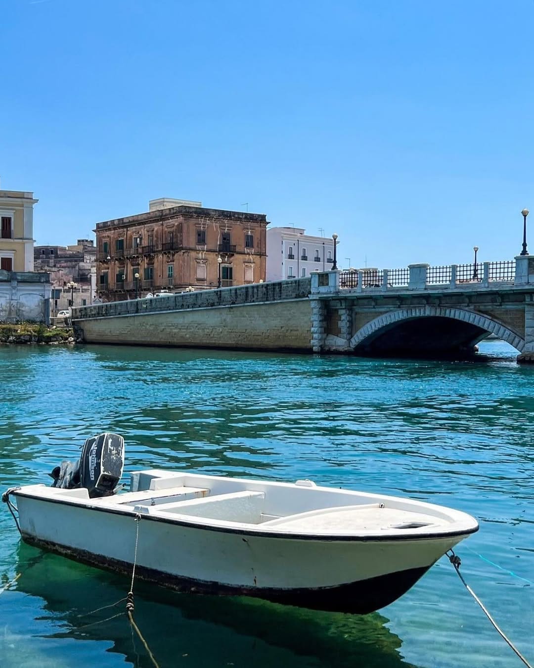 Post 4 by IG ⊕ TARANTO ® on Instagram (image)