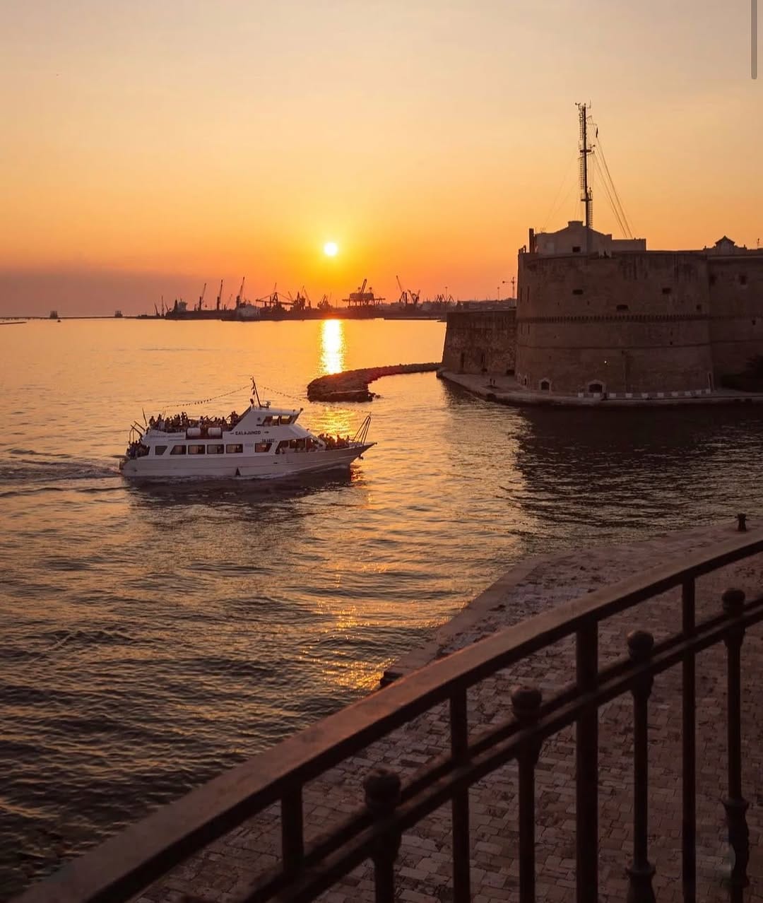 Post 2 by IG ⊕ TARANTO ® on Instagram (image)