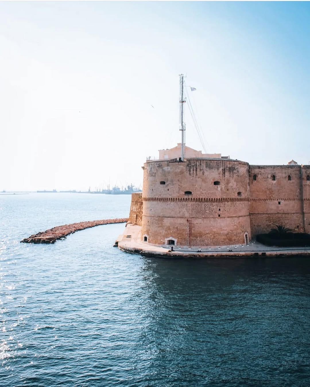 Post 5 by IG ⊕ TARANTO ® on Instagram (image)