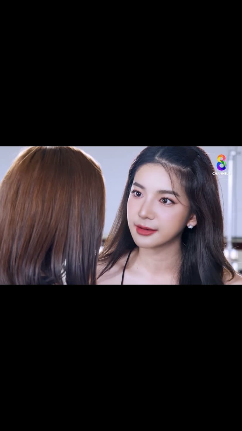 Post 8 by BEAM JIRATCHAYA on Instagram (video)