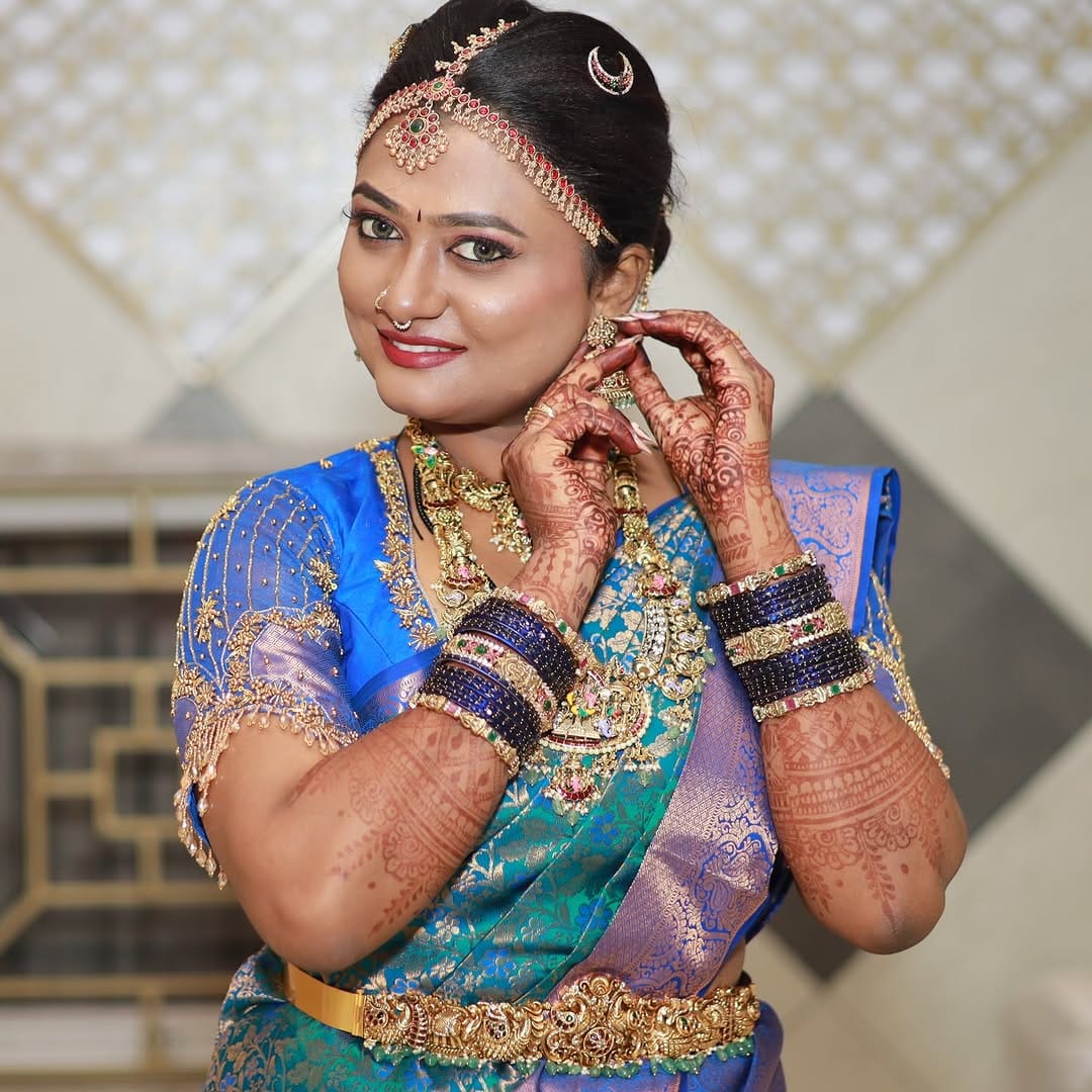 Post 5 by Priya Sampath | Best Bridal Makeup Artist | Best Makeup Academy on Instagram (carousel)