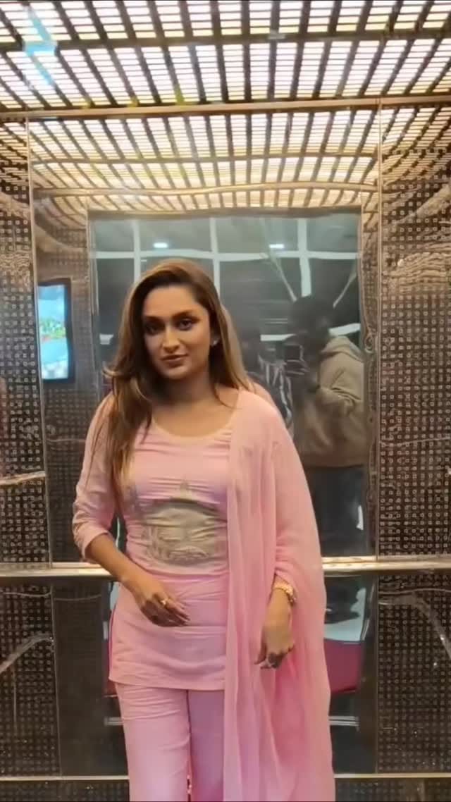 Post 4 by Dhanya Ramkumar on Instagram (video)