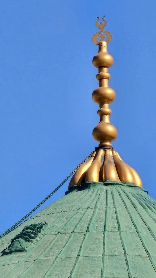 Post 6 by Dargah Shah E Alam on Instagram (video)