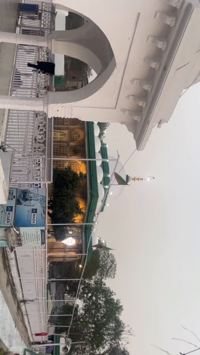 Post 1 by Dargah Shah E Alam on Instagram (video)