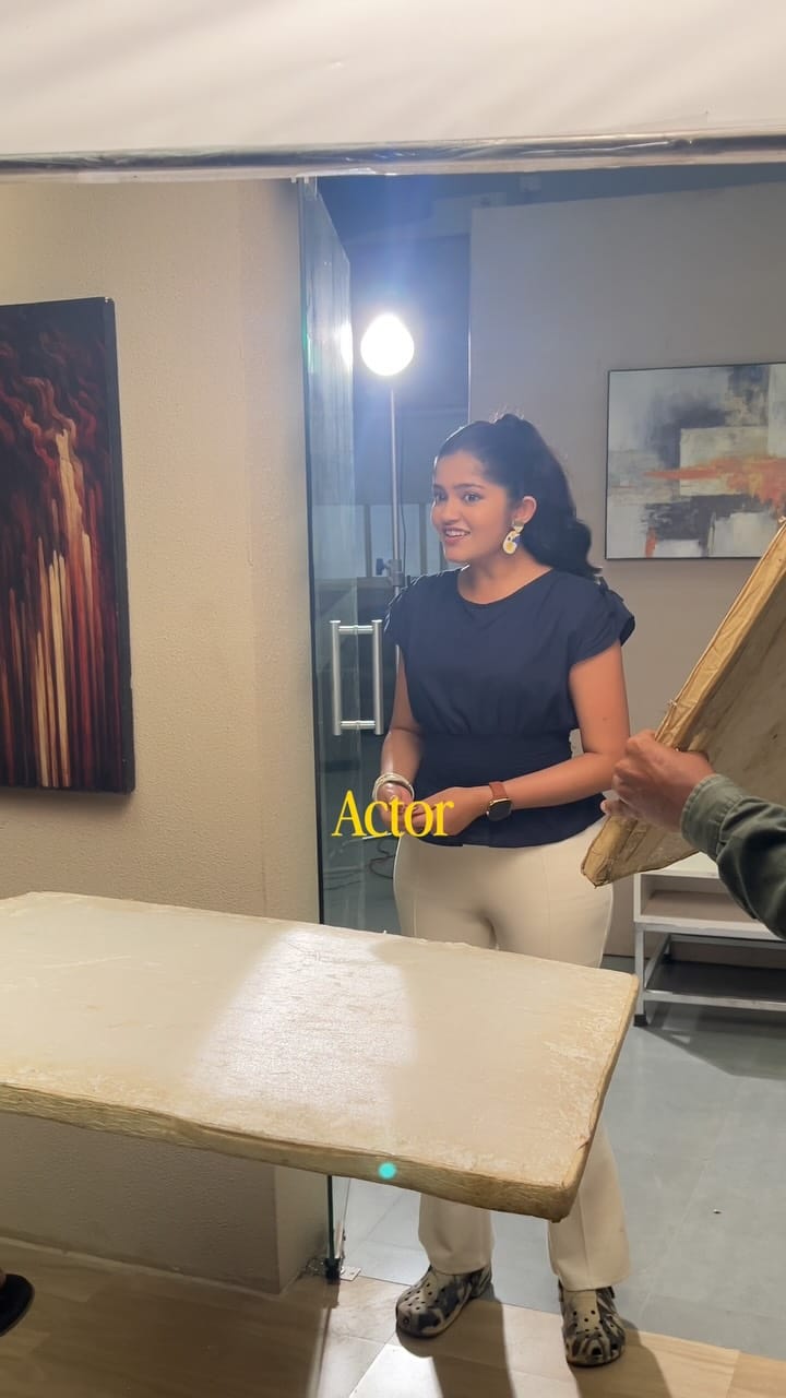 Post 4 by Mansi Natekar ✨ on Instagram (video)