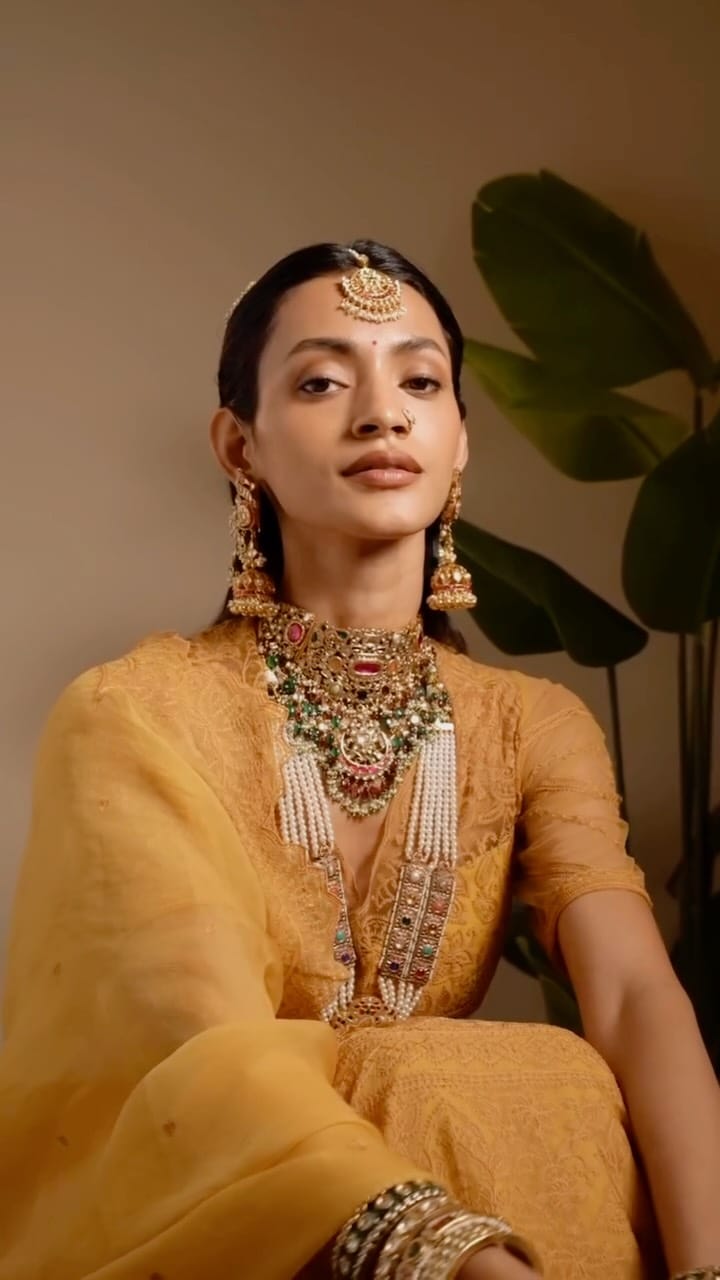 Post 1 by Shreya on Instagram (video)