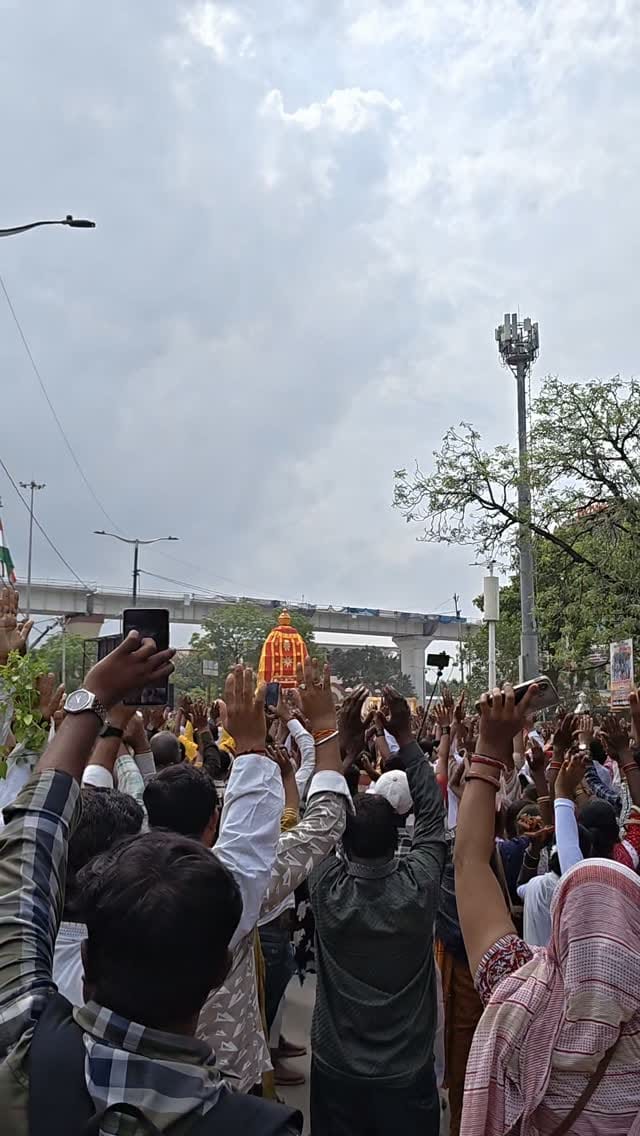 Post 3 by RAHUL VASAVA on Instagram (video)