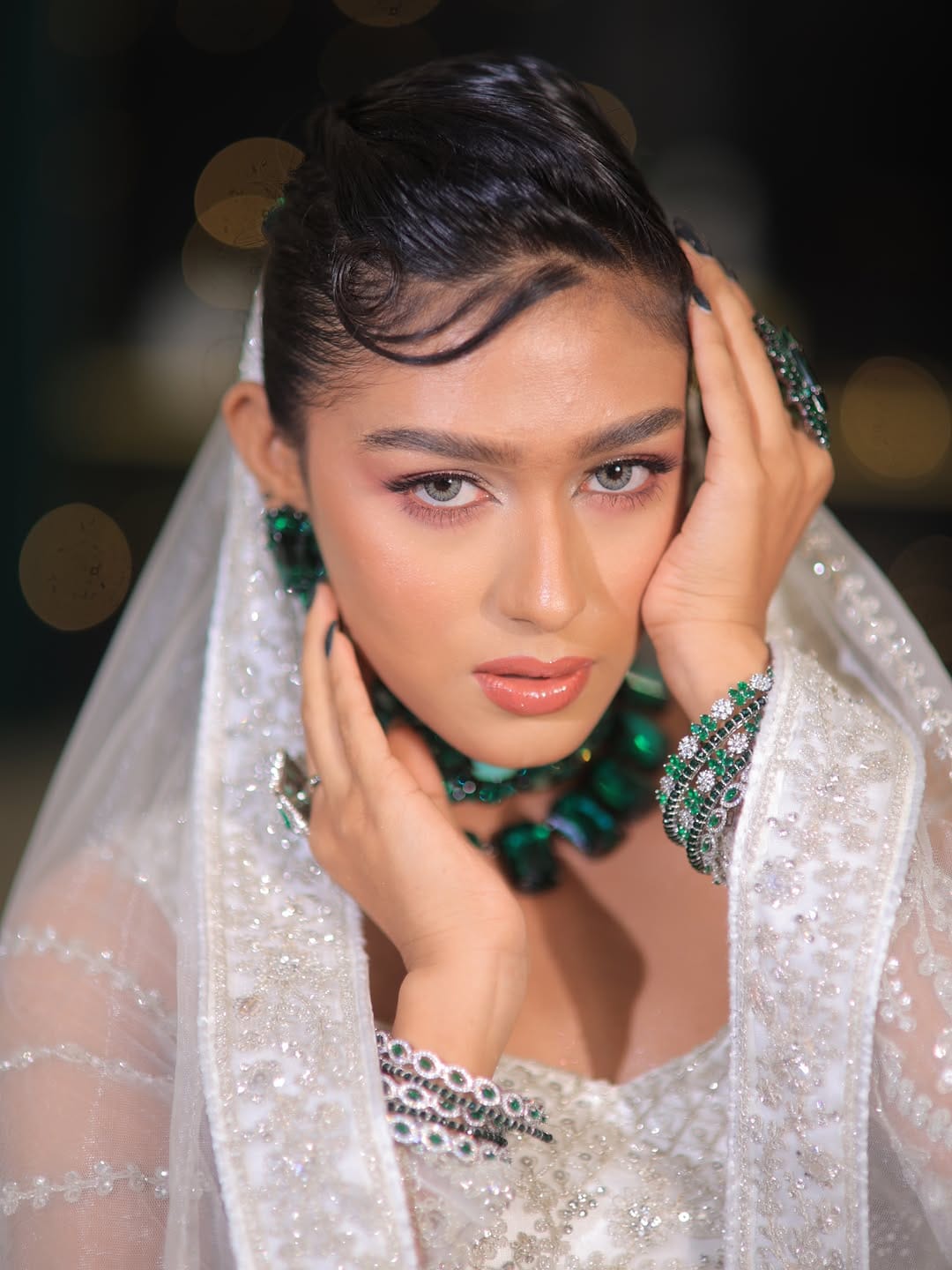 Post 6 by MAKEUP MAASTER AKILAN VASU on Instagram (carousel)