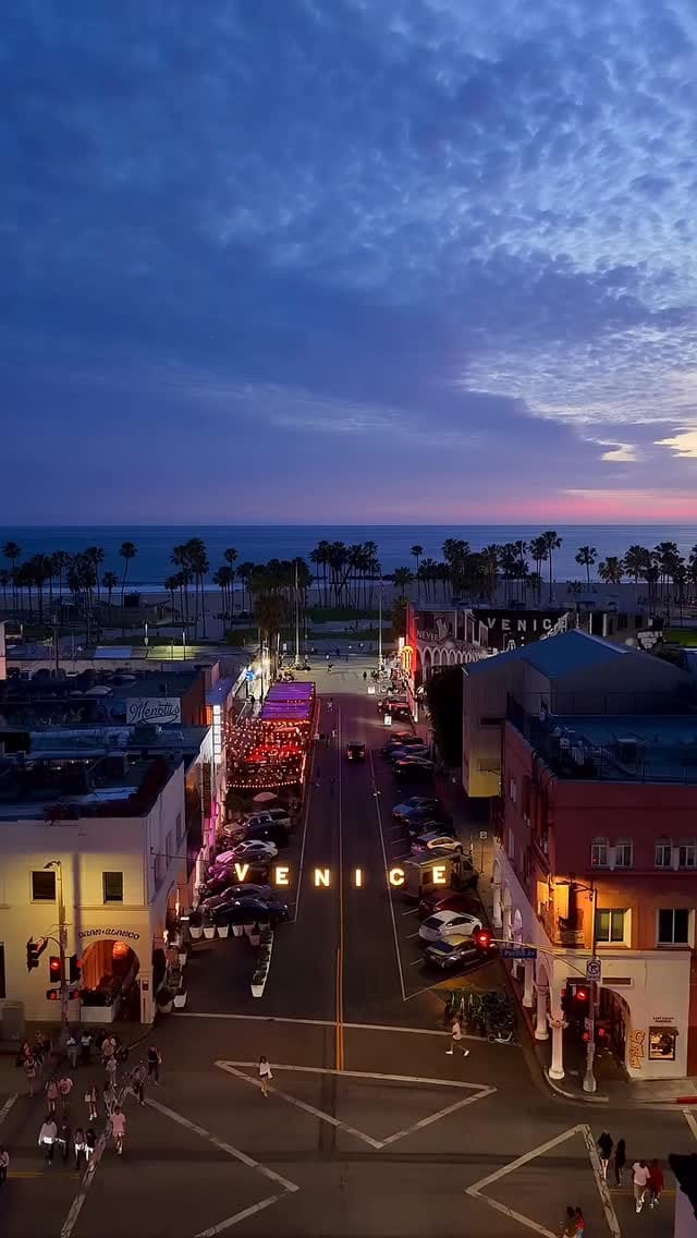Post 10 by Venice Sign on Instagram (video)