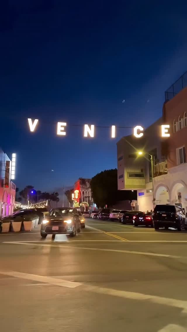 Post 7 by Venice Sign on Instagram (video)