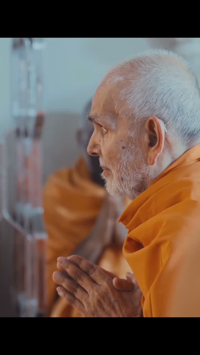 Post 7 by Baps Kirtan on Instagram (video)