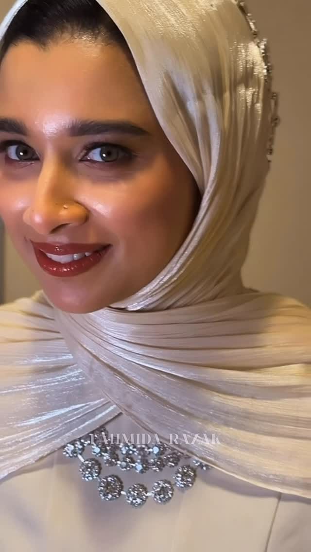 Post 6 by Fahmida Razak | Qatar Makeup Artist 🇶🇦 on Instagram (video)