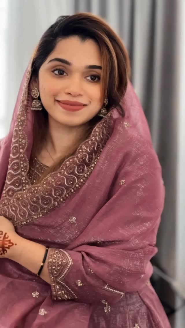 Post 10 by Fahmida Razak | Qatar Makeup Artist 🇶🇦 on Instagram (video)