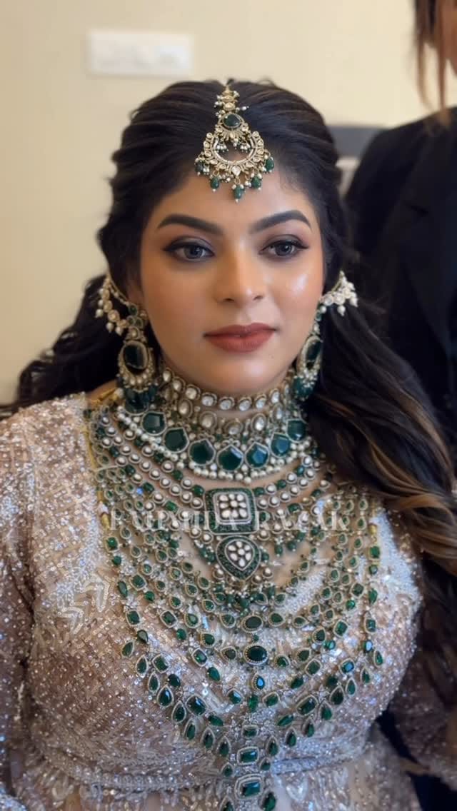 Post 8 by Fahmida Razak | Qatar Makeup Artist 🇶🇦 on Instagram (video)