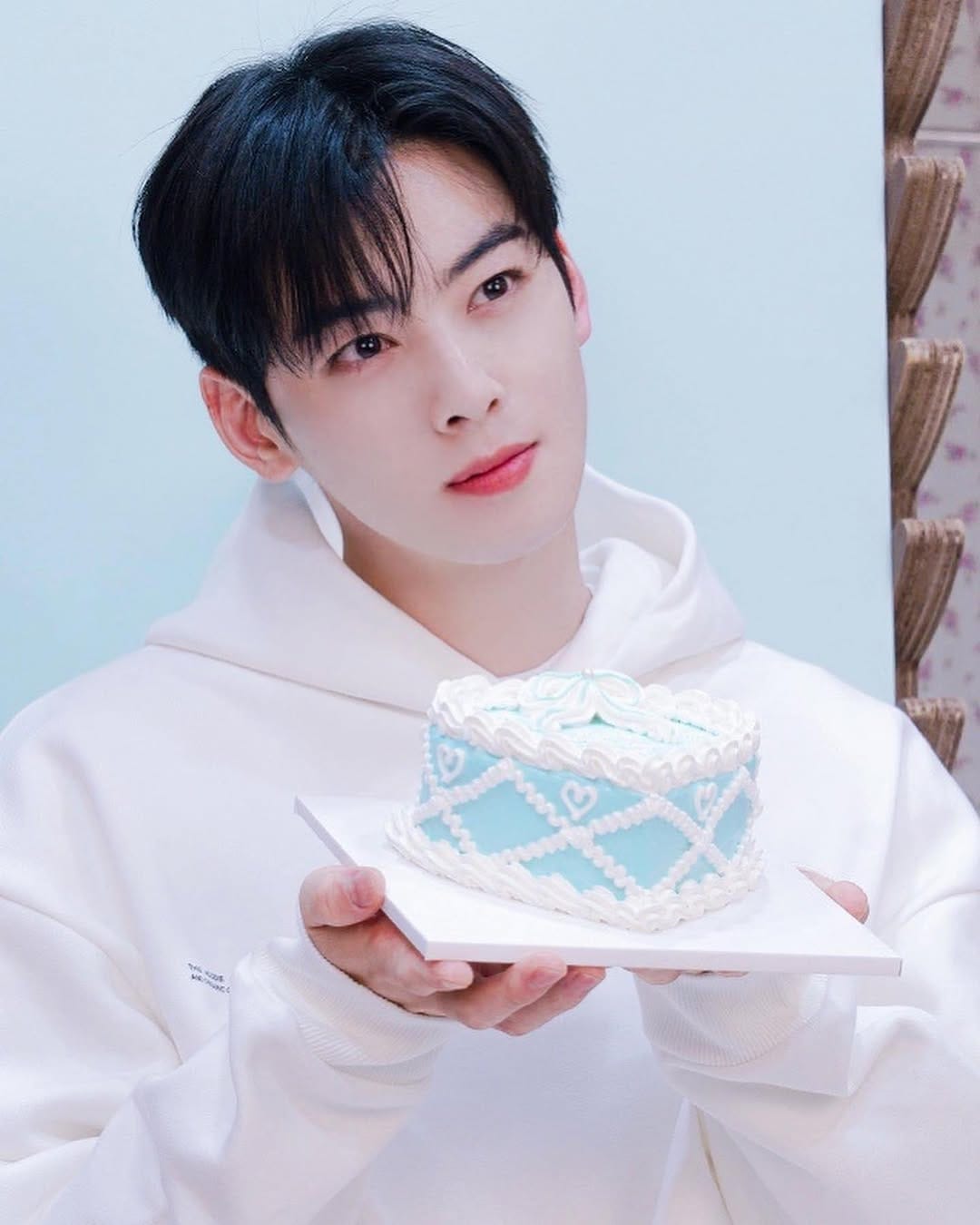 Post 8 by CHAEUNWOO on Instagram (carousel)