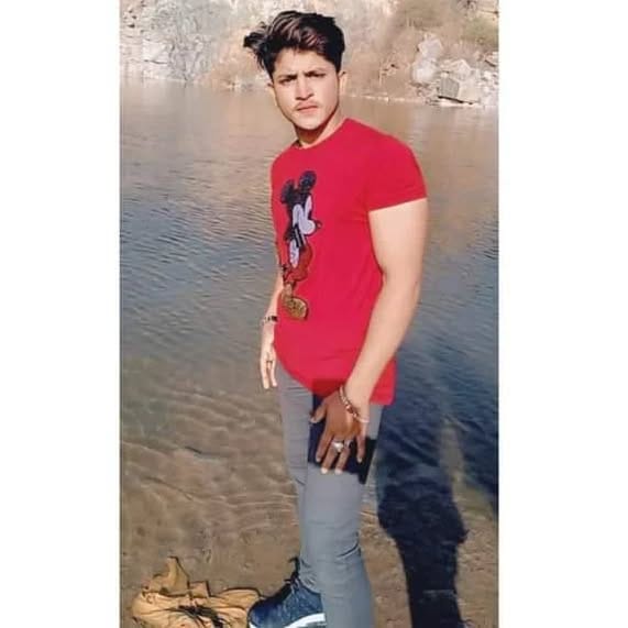 Post 5 by 🦁❤️سہیل🤴👿 on Instagram (carousel)