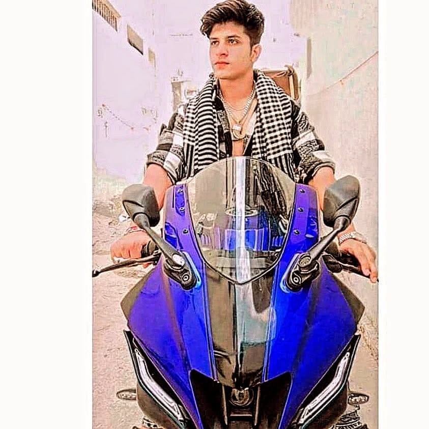 Post 3 by 🦁❤️سہیل🤴👿 on Instagram (image)