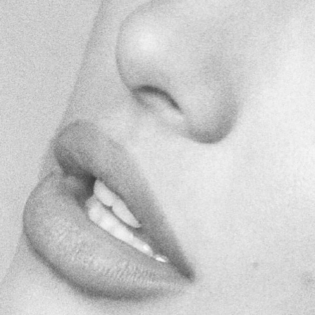 Post 6 by Arianagirl_grande🌙 on Instagram (carousel)