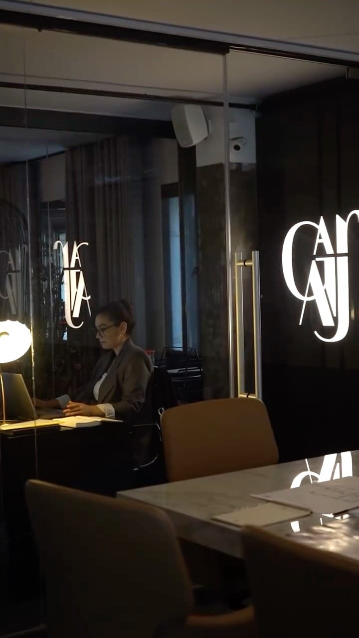 Post 8 by G A R A J on Instagram (video)
