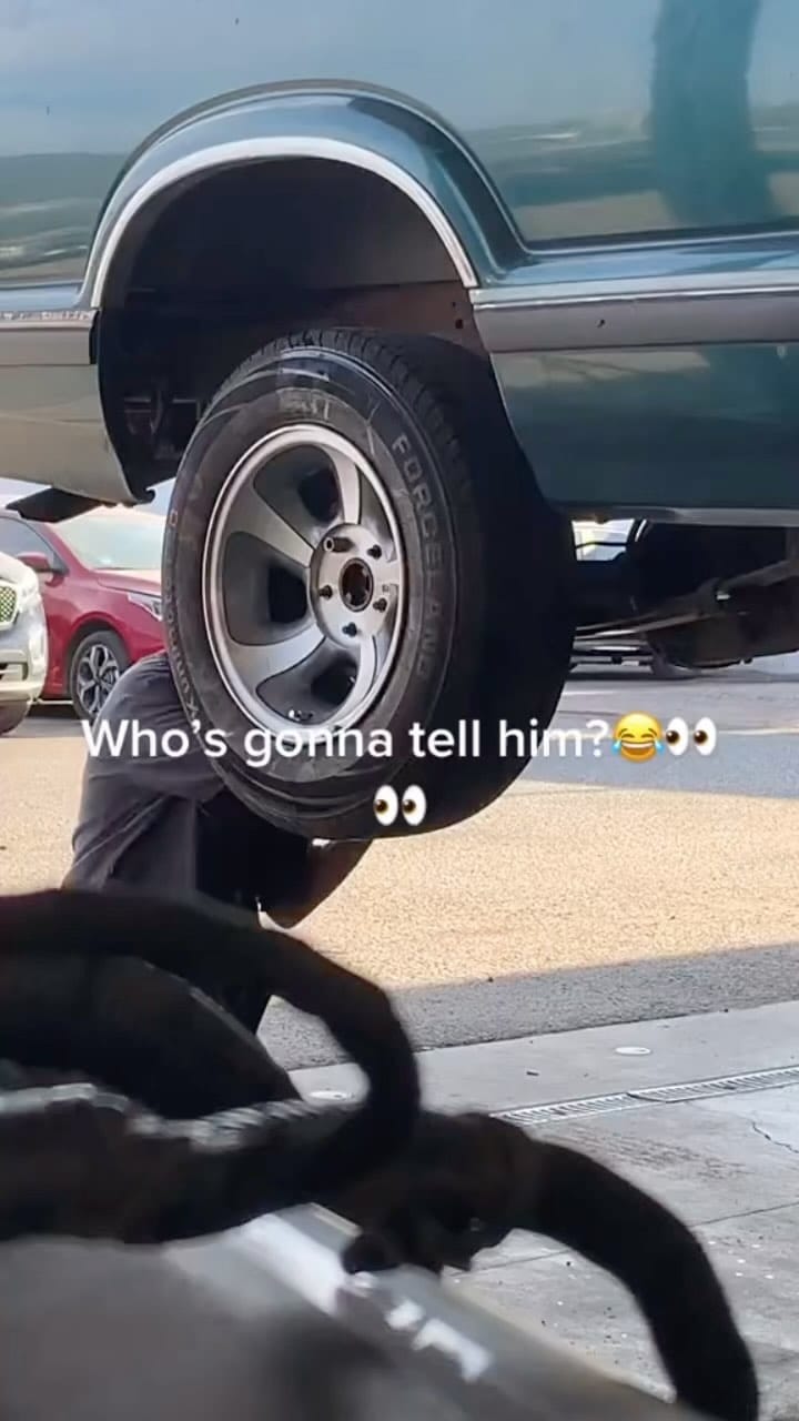 Post 4 by TruckRoyal on Instagram (video)