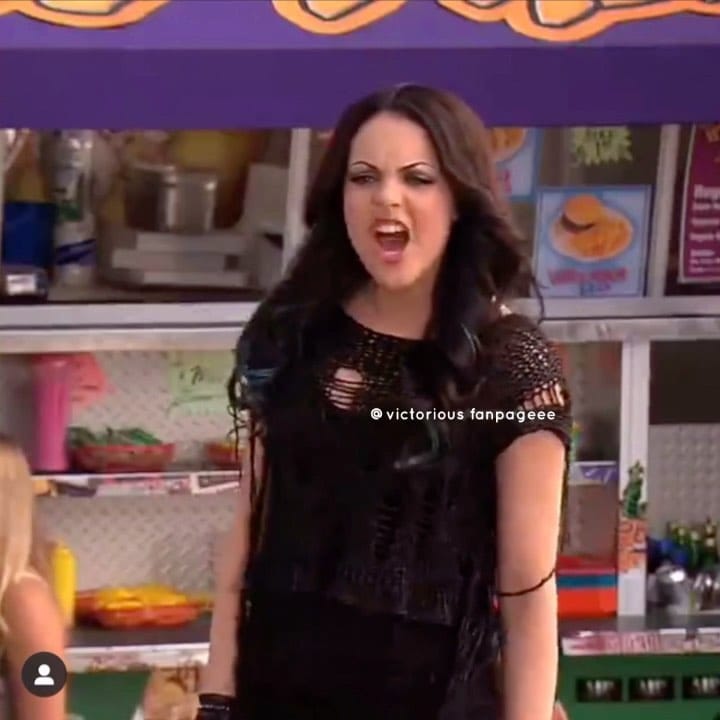 Post 7 by Vic🅃🄾🅁🄸ous Fan Forever 🖤 on Instagram (video)