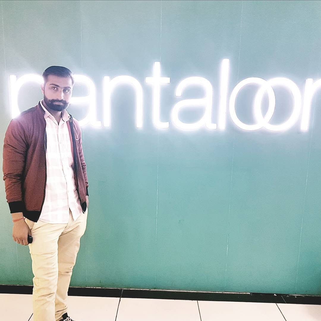 Post 10 by Vk Dhaka official  🔵 on Instagram (image)