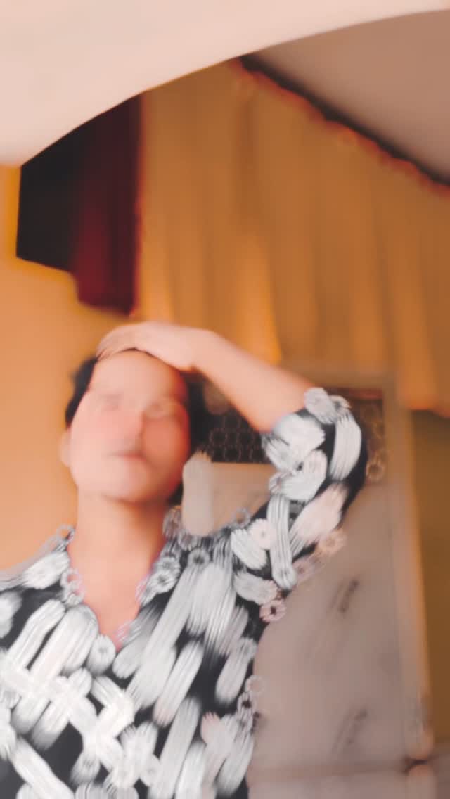 Post 4 by ๛ ＳＨＯＡＩＢ ⚡ on Instagram (video)