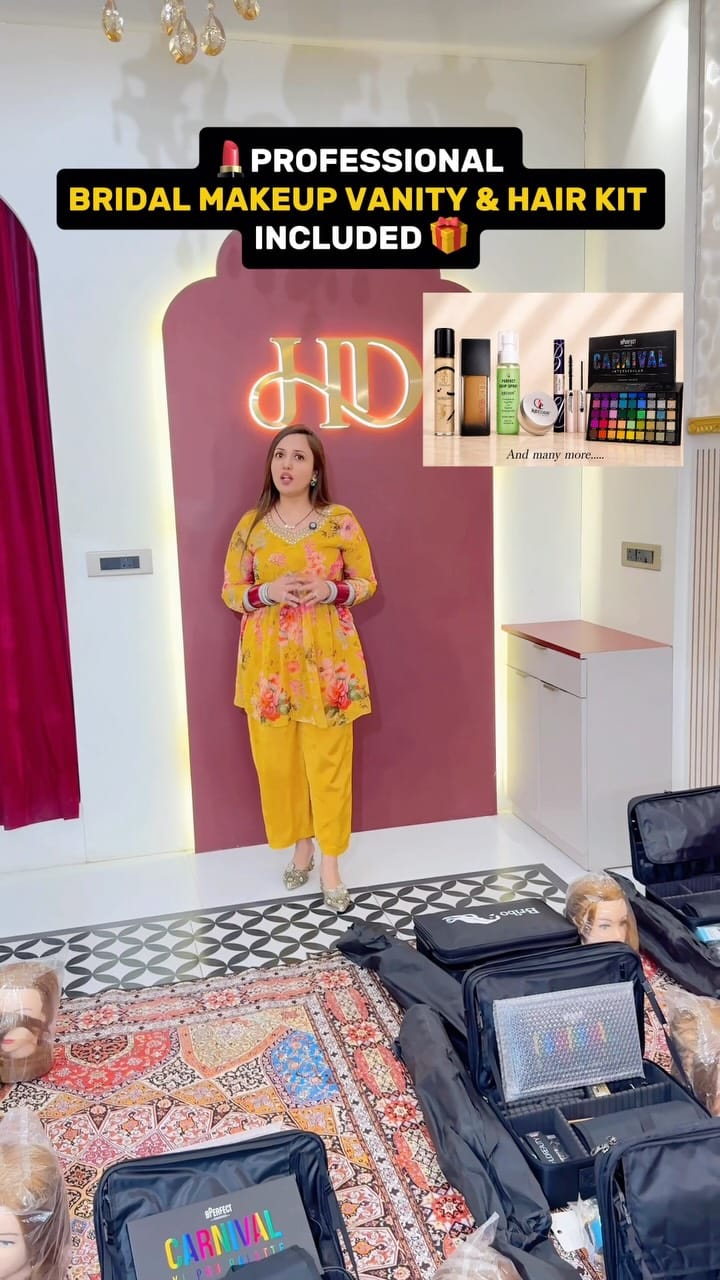 Post 8 by Heena Duneja on Instagram (video)