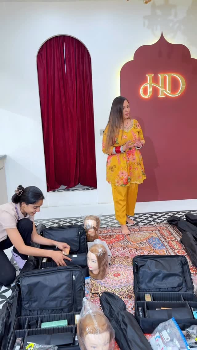 Post 10 by Heena Duneja on Instagram (video)
