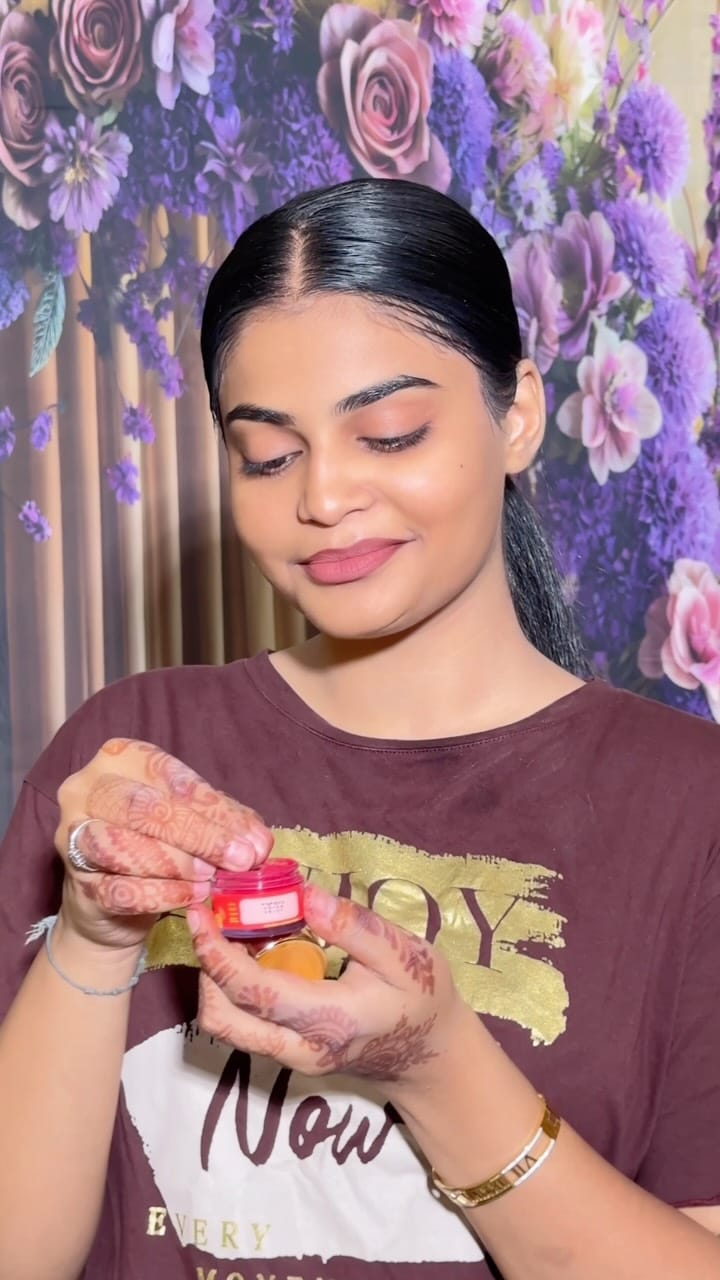 Post 3 by Heena Duneja on Instagram (video)