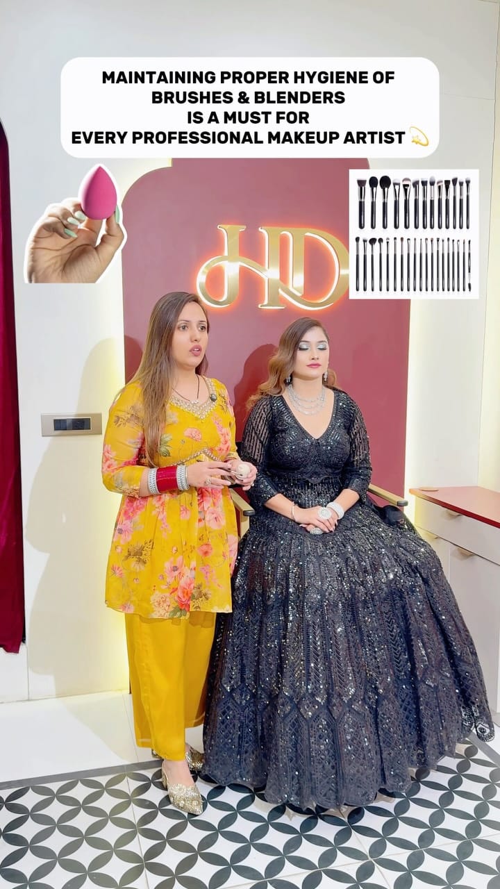 Post 1 by Heena Duneja on Instagram (video)