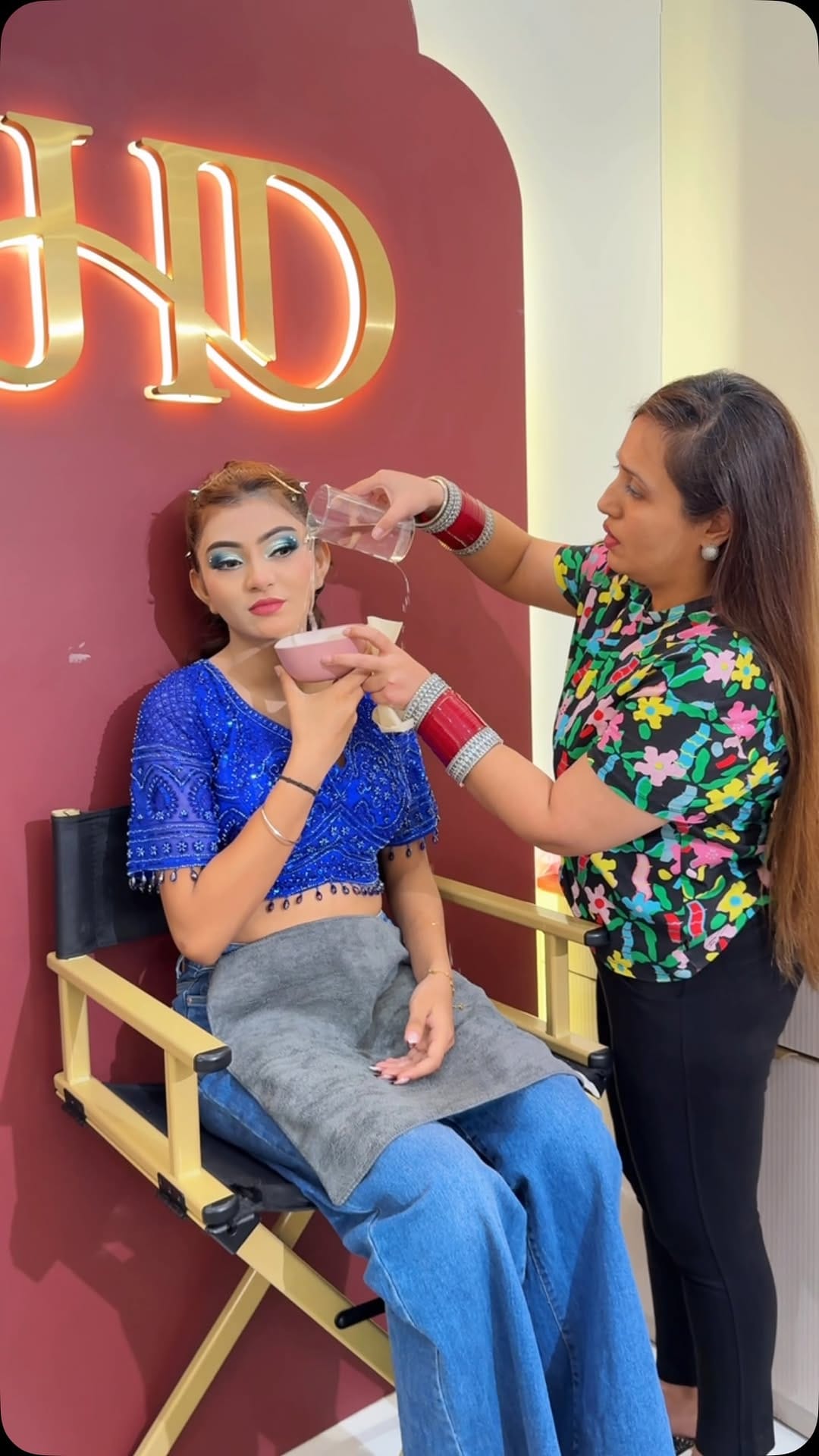 Post 2 by Heena Duneja on Instagram (video)