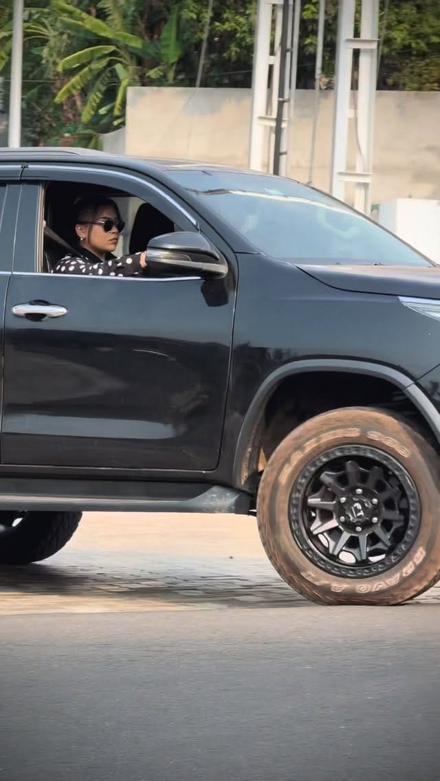 Post 7 by 𝐑𝐀𝐍𝐀 𝐑𝐀𝐅𝐈 | رنا 🛞💨 on Instagram (video)