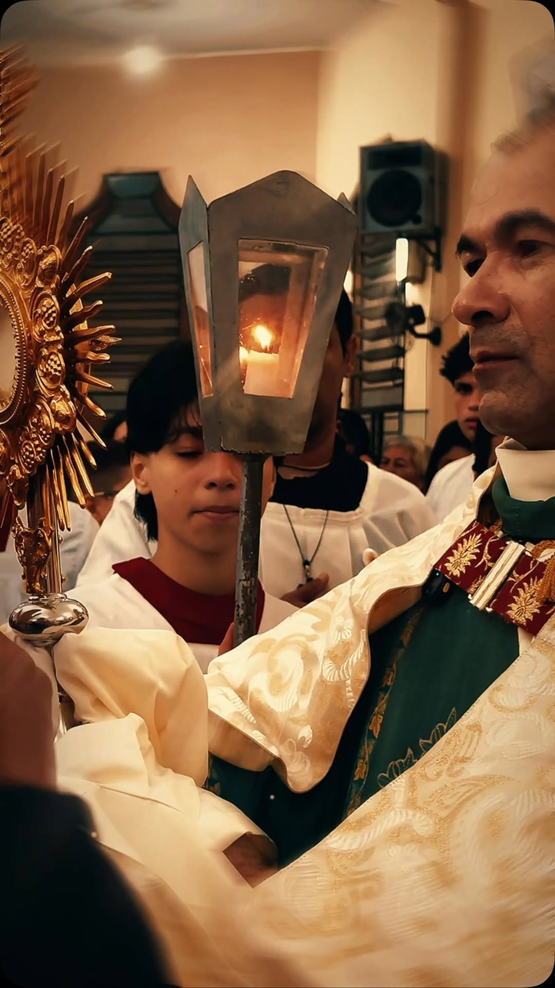 Post 3 by Paróquia São Maximiliano Kolbe on Instagram (video)
