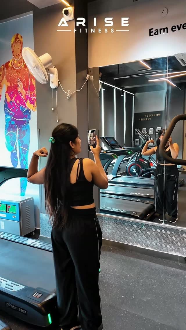 Post 1 by मोनिका राजपूत 🌙 on Instagram (video)