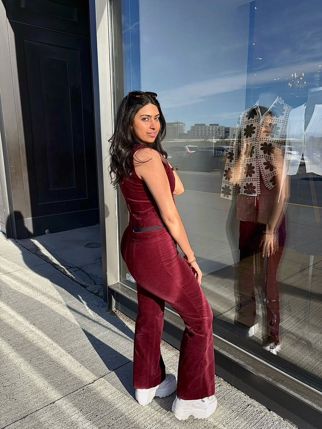 Post 3 by Saara Mihrin | Actress | Model 💫 on Instagram (carousel)