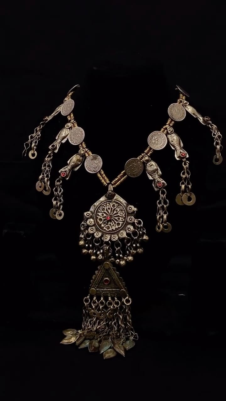 Post 3 by anjanase on Instagram (video)