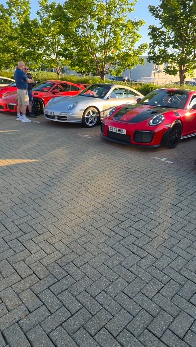 Post 1 by 𝙍𝙤𝙗𝙚𝙧𝙩 𝘽𝙤𝙣𝙙 on Instagram (video)