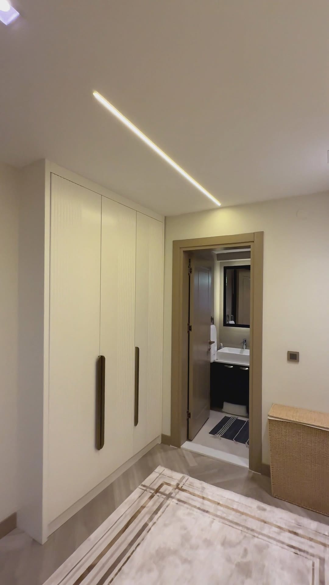 Post 5 by Özgen Home Design on Instagram (video)