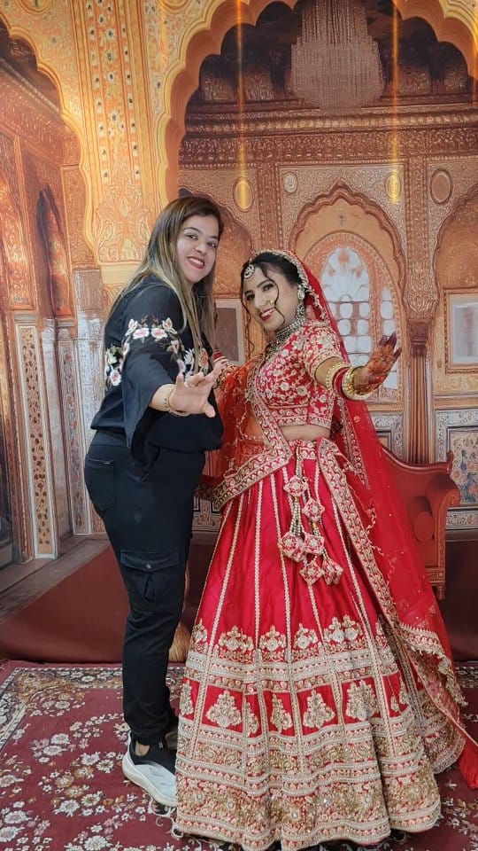 Post 2 by Preeti Arora on Instagram (video)