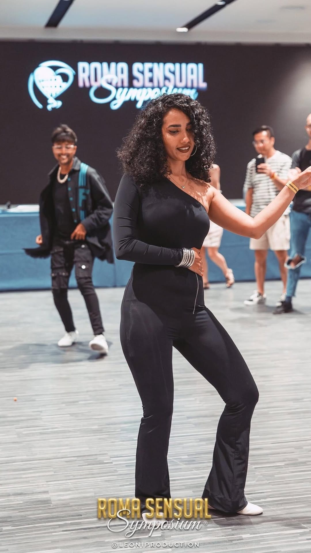 Post 7 by Chetan ~ Tarraxo | UrbanKiz | Kizomba on Instagram (video)
