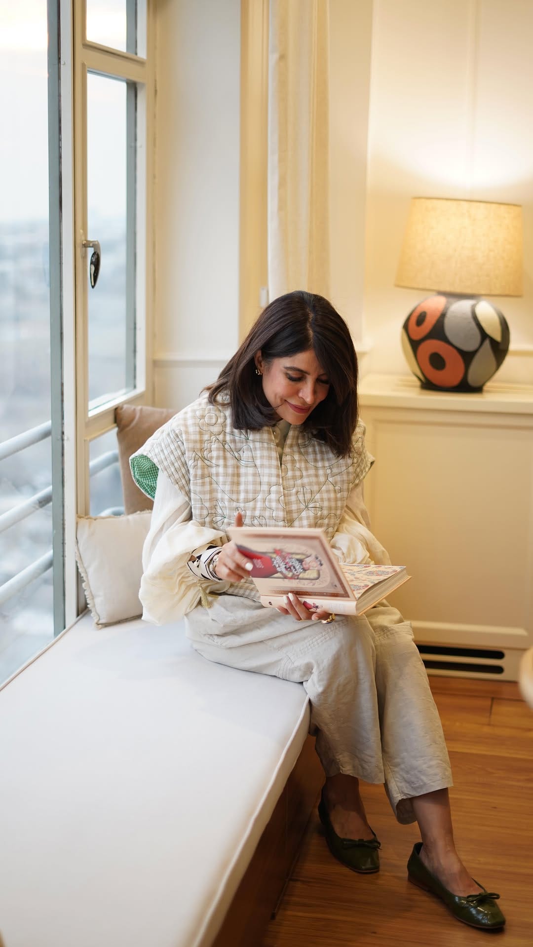 Post 3 by Elham Varasteh on Instagram (video)