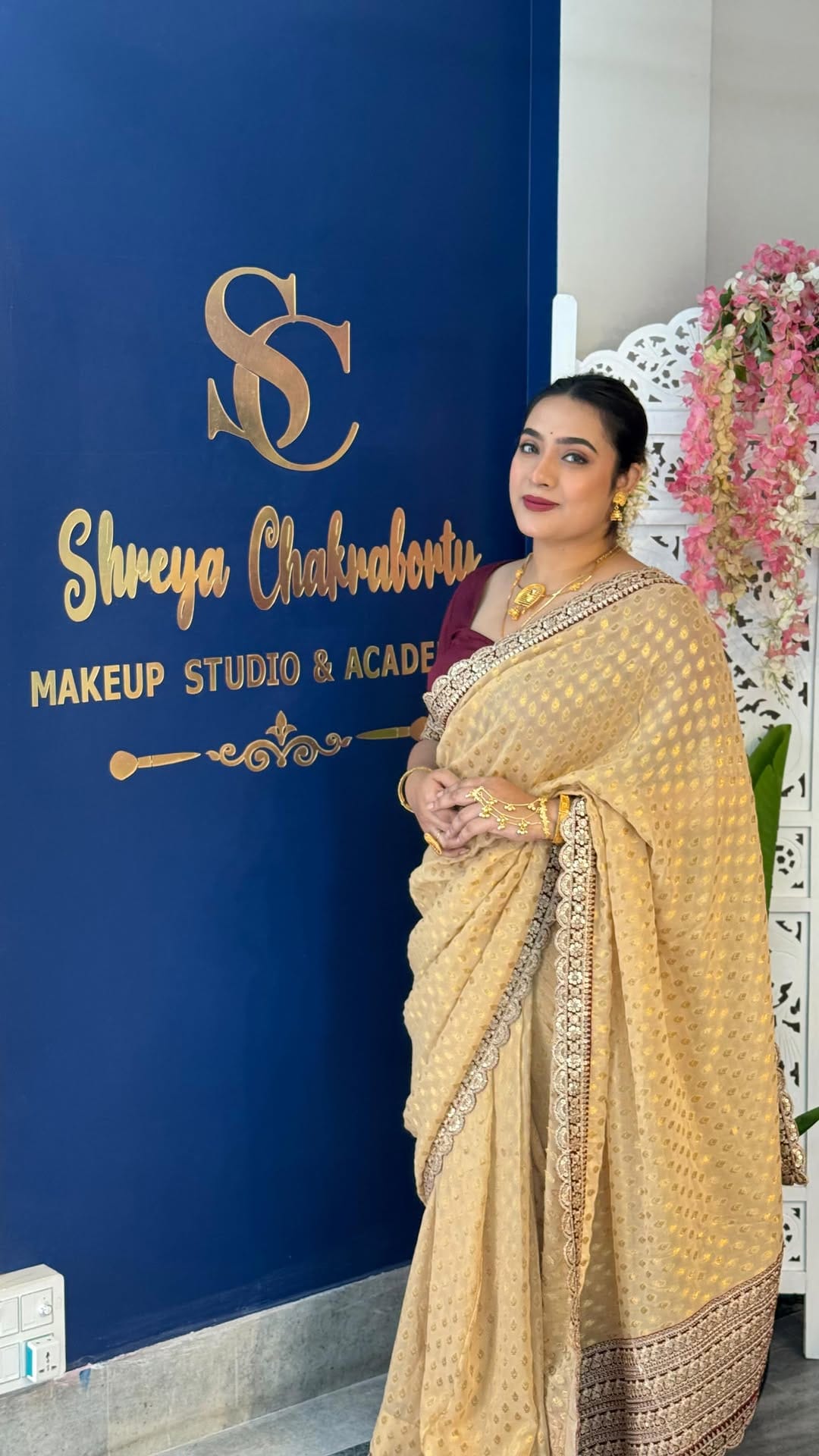 Post 8 by Shreya Chakraborty on Instagram (video)