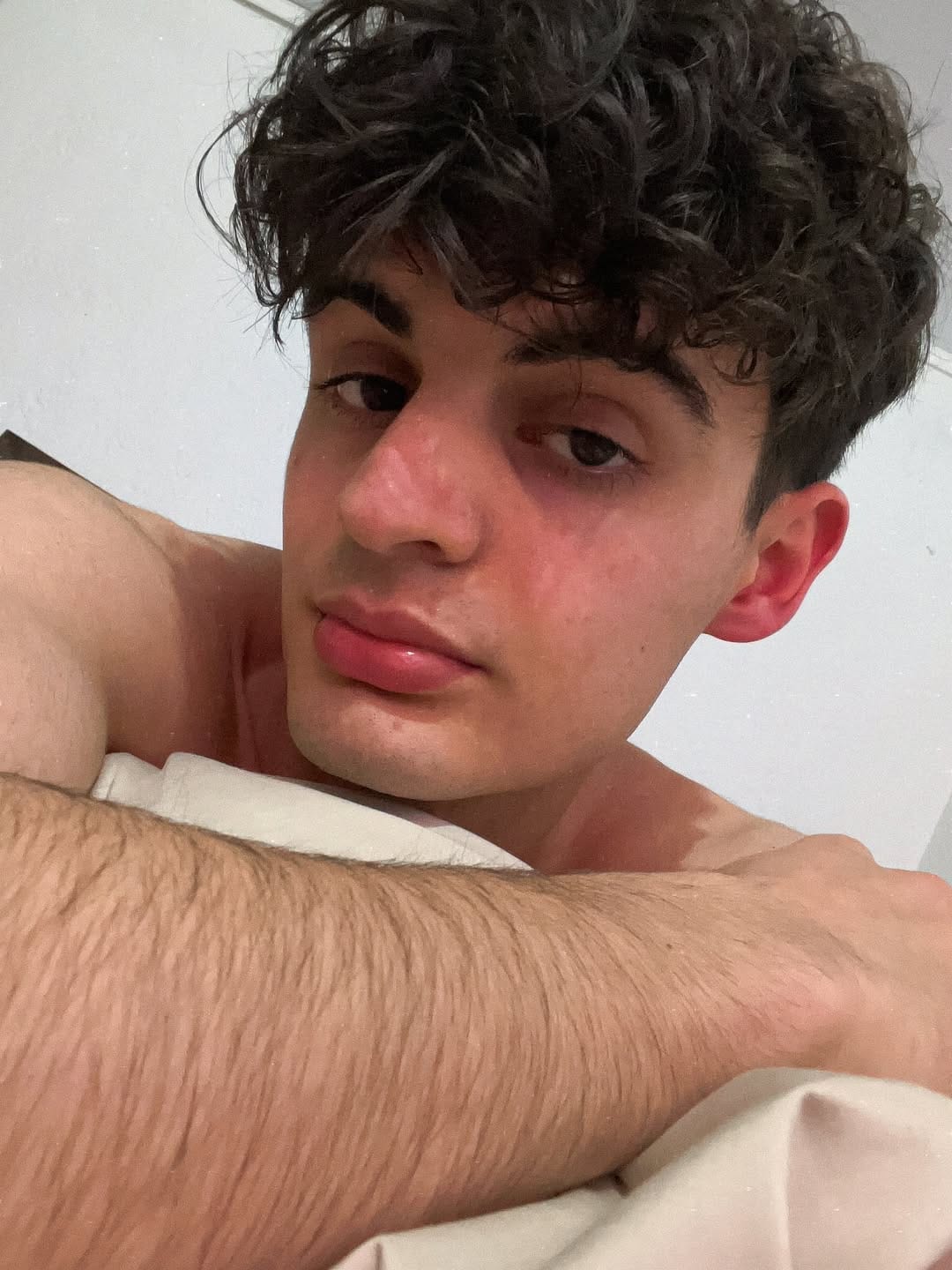 Post 6 by Felipe🧸🩵 on Instagram (carousel)
